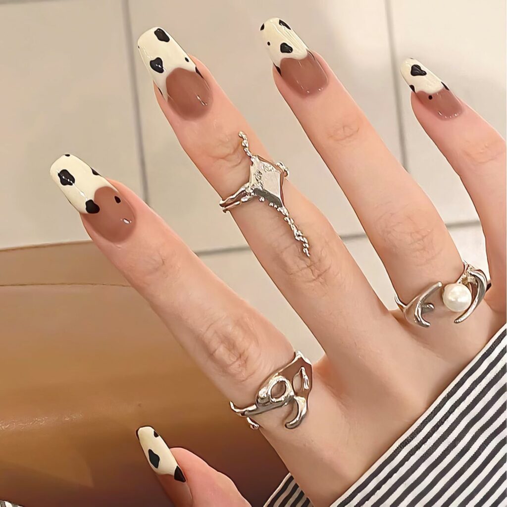 24 Pieces French Tame Aesthetic Cow Print Nails 5